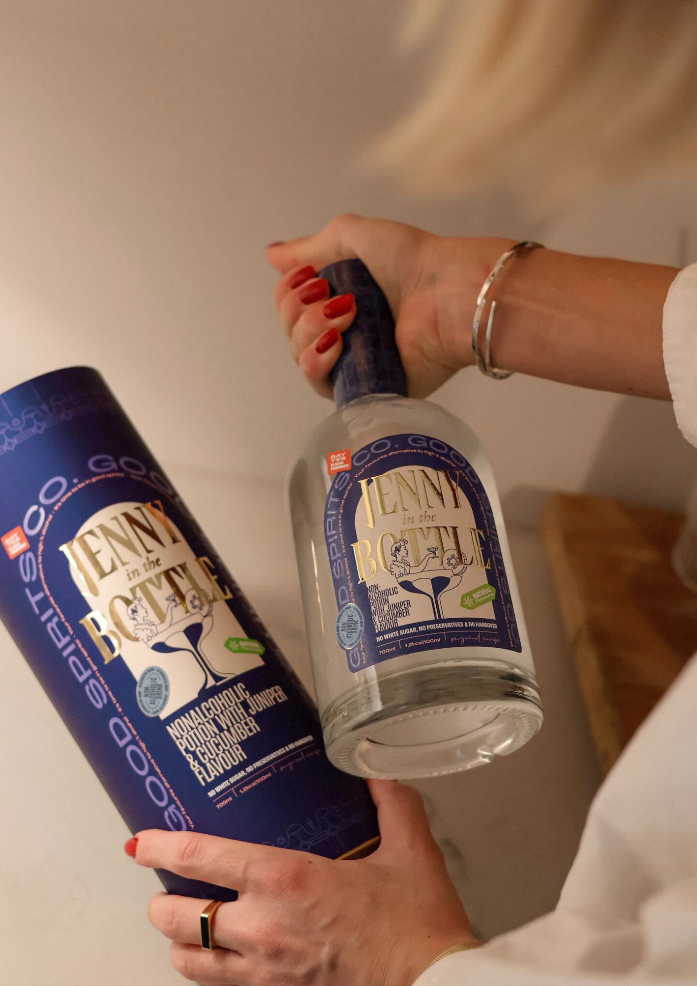 Jenny w prezentowej tubie - obrazek 2